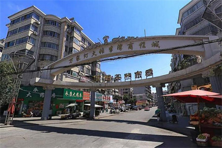 浉河区宝峰桂园2室1厅1卫88万90m2出售