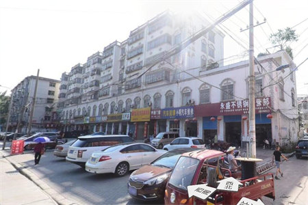 西景苑B区，位置好观湖房，23楼西户，三室二厅12